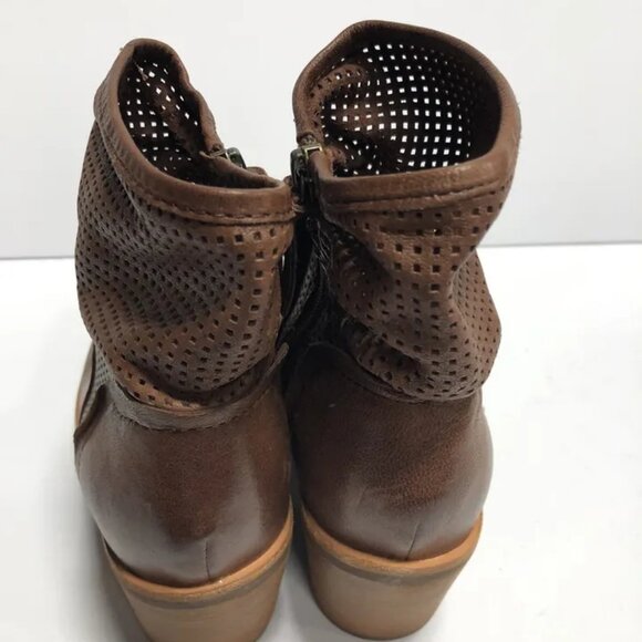 Sofft Chantley Womens Boots Brown Leather Size US6 M EUR37 - Picture 4 of 6